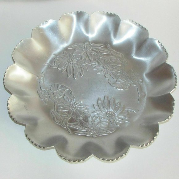 Round Aluminum Tray Shallow Bowl FABER & SLEVIN Poinsettia Flowers Mid-century - Picture 3 of 8